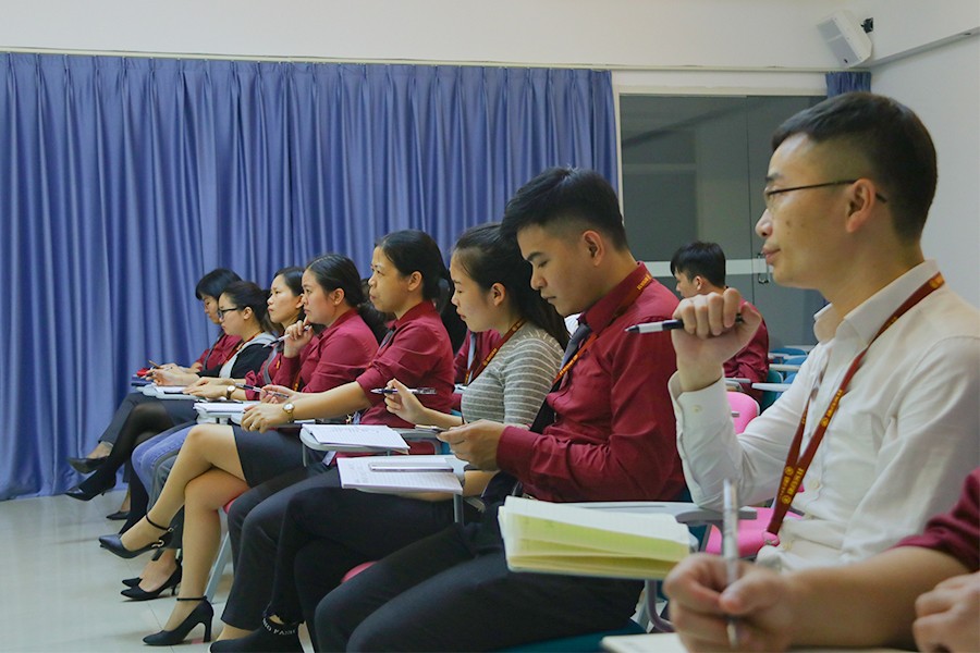 参会.jpg